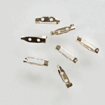 【基礎金具】コサージュピン　ブローチ金具【長さ20ｍｍ】ゴールド色　30個で300円