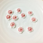 お花のモチーフ / 手編みフラワー / パール付きお花のモチーフ　＊ピンク＊