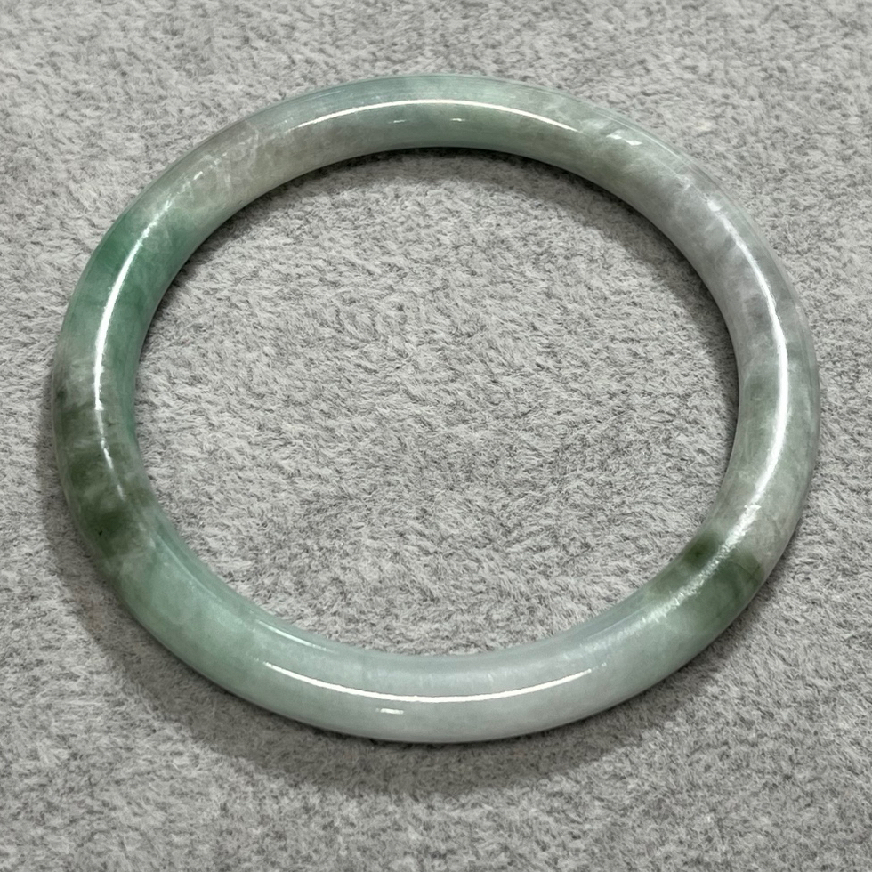 本翡翠バングル(内周18.7㎝) - HONG LAN'S GALLERY | minne byGMO