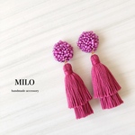 つぶつぶ×2連タッセル(ピンク) ビーズ刺繍ピアス/イヤリング　