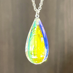 🌈ダイクロイエローからパープルに変色する雫ペンダント🌈