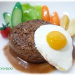 ミニチュアハンバーグのアクセサリートレイ
