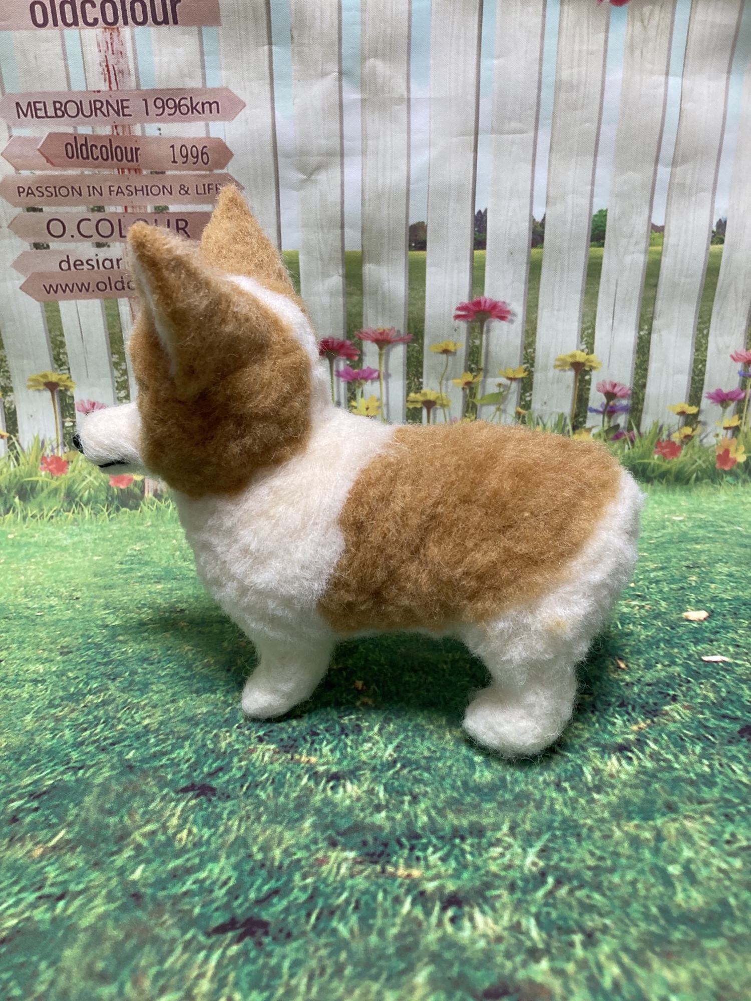 羊毛フェルト　ウエルシュコーギー ウェルシュ・コーギー 羊毛フェルト ぬいぐるみ 犬 置き物