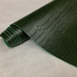 再販！牛革　型押　クロコ　ダークグリーン　80㎝×40㎝（32デシ）本革　レザークラフト　革　レザー　leathercraft　ハンドメイド　手作り　素材　生地　