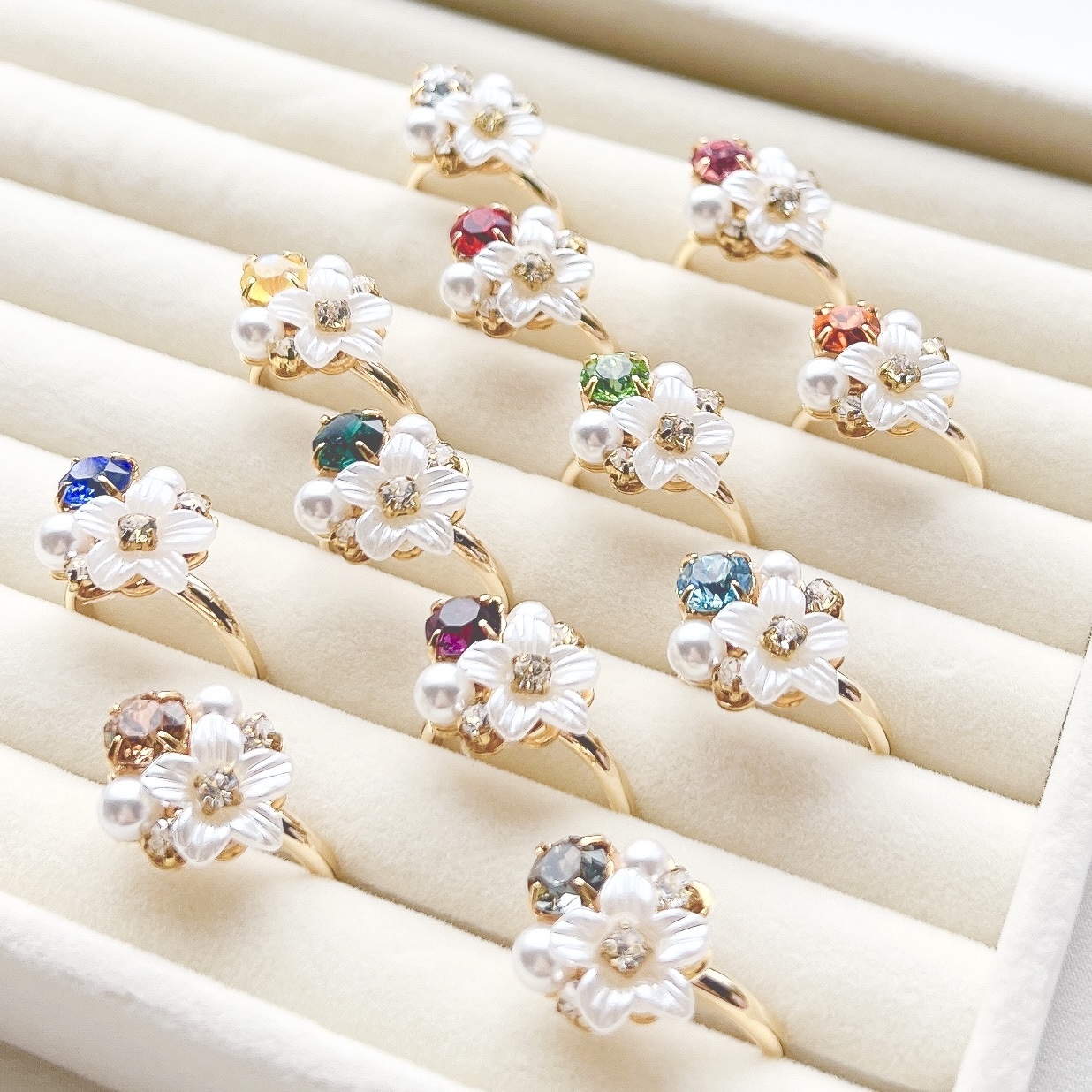 ハンドメイドビジューリング プリンセスビジューリング2 〜Heart&Square〜の商品ページ｜卸
