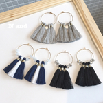 タッセルのフープピアス イヤリング