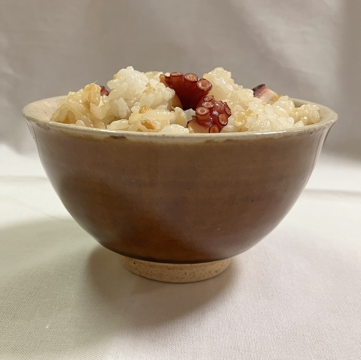 ◎レトロな飴色が魅力です！◎  あめ釉塗り分け飯碗（あめゆうぬりわけめしわん）