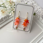 色づく紅葉（もみじ）のグラデーションピアス🍁紅（イヤリング）
