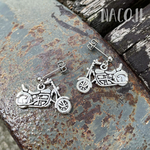 小さなバイクのピアス　タイプ２