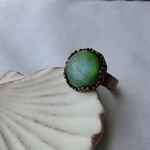 深い森に沈む月明かりのリング