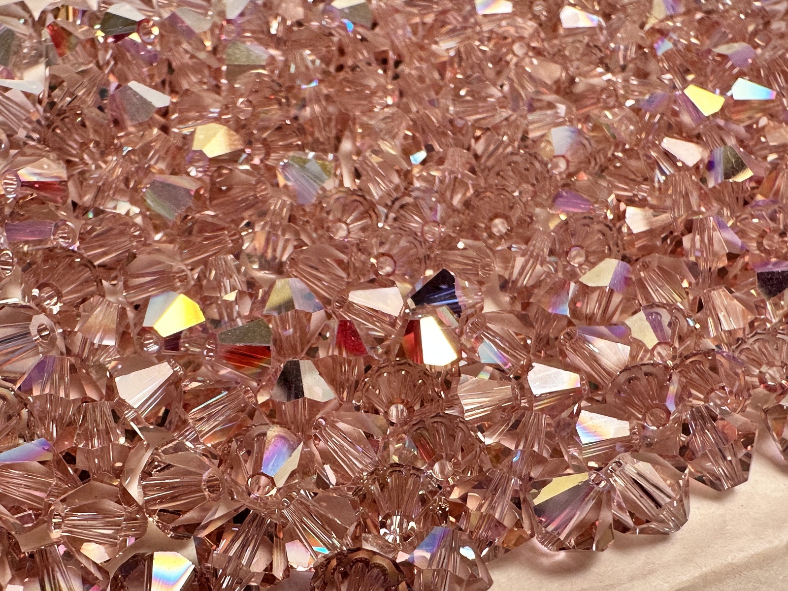 カンタロープ　スワロフスキー　8ミリ スワロフスキービーズ カンタロープオーロラ 6mm 5粒 - ＊Rainbow