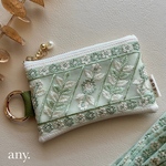 new🌿インド刺繍リボンポーチpale green🕊️カードケース💳 フェイクレザー　