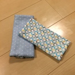 幾何学柄 ☆エルゴベビー抱っこ紐用 よだれカバー 