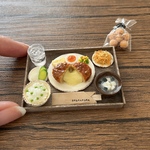ミニチュア　チーズインハンバーグ定食