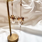 お花とパールのゆらゆらピアス、イヤリング#ameriamm