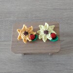 ひまわりとてんとう虫のパッチンピン（お花小さめ）