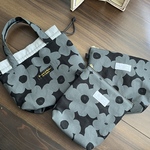 お買い得品！☆巾着ミニバッグ☆保冷保温ポーチ2種☆3点セット☆北欧風フラワー【ブラック】