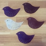 トリちゃん フェルト刺繍のヘアピン(紺)
