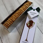 ナッツとブランのクッキー 缶