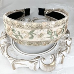 1000円🎉 12/31まで ☆インド刺繍リボン カチューシャ　No.e008