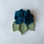 アイリッシュレースの花＆葉のブローチ