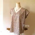 Flora リバティ　Keikoのフレンチプルオーバー」　