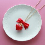 ハートの苺ネックレス リボンVer