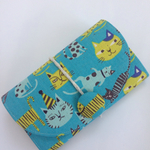 ねこあつめ柄☆18ポケット ハニカムカードケース