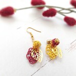 【紅葉】水引 葉と実のピアス　イヤリング　樹脂　ノンホールピアス   和風　和