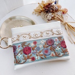 インド刺繍のフェイクレザーフラットポーチ