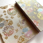 『花鞠』　金襴織物御朱印帳　B6 大判サイズ　まり　鞠　毬　フラワーボール　アイボリー　高貴　気品　円満　健やか　良縁　桐生織物