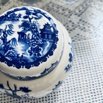 英国買い付け♪ ヴィンテージ 1960年代製 蓋付ポット ROYAL CAULDON ティーキャディ ブルー＆ホワイト 「Willow」ウィロー柄 