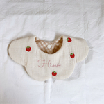 いちご刺繍スタイ