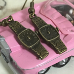 再販腕時計のピアス