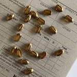 ［在庫限り］８９) ２０個 / ガラスビーズ / 6mm×4mm / ハンドメイドパーツ / アクセサリーパーツ / ピアスパーツ / イヤリングパーツ / インポートパーツ / クリアブラウン