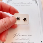 黒　星ピアス　樹脂ピアス