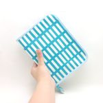 【梅雨を楽しむ】B6サイズの手帳・ブックカバー（ワイド）「雨に煙る京の町」
