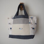 ゴールデンリトリバー　前ポケット　横長トート　お散歩に♫　　ワンちゃん刺繍　犬