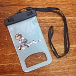 防水スマホケース　もこもこペンギンタイム