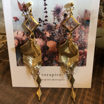 花びらとダイヤチェーンの真鍮イヤーアクセサリー