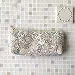 ミナペルホネン smile  flower 横長のポーチ　18  ミナペルホネン の刺繍生地