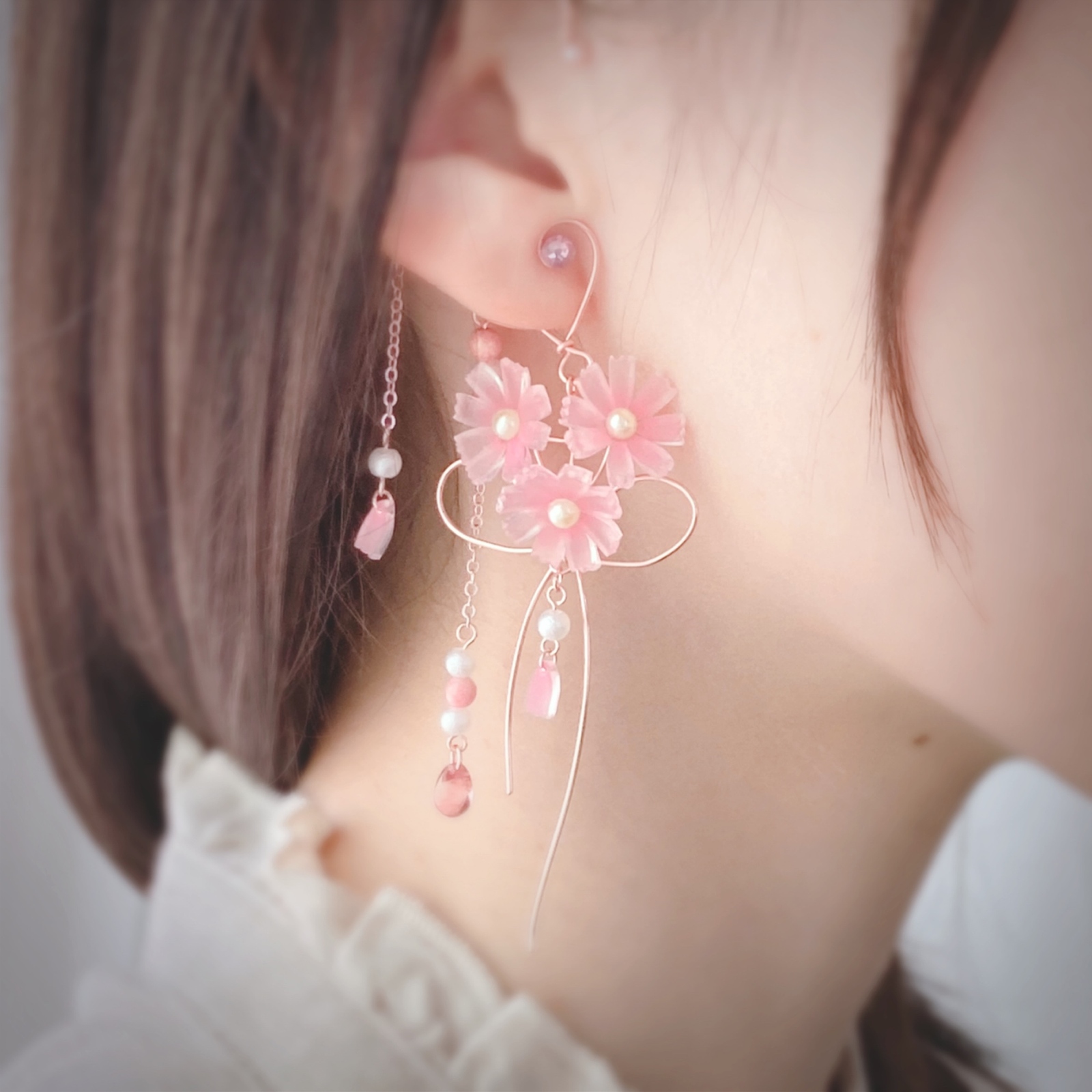 痛くなりにくく外れにくい、秋桜のイヤーフック - POKOPOKO13