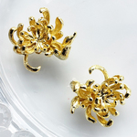 【大人気につきお値下げ】 2個 彼岸花 菊 花 フラワー コネクター チャーム /ゴールド【18㎜】 (taimetalP-157） 和風 アジアン 中華 チャイナ Flower 和