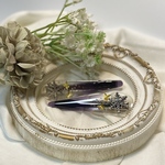 雪の結晶と蝶　紫のヘアクリップ