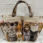 【ハンドメイド】♡可愛い猫ちゃん大集合♡ポケット沢山お散歩バック