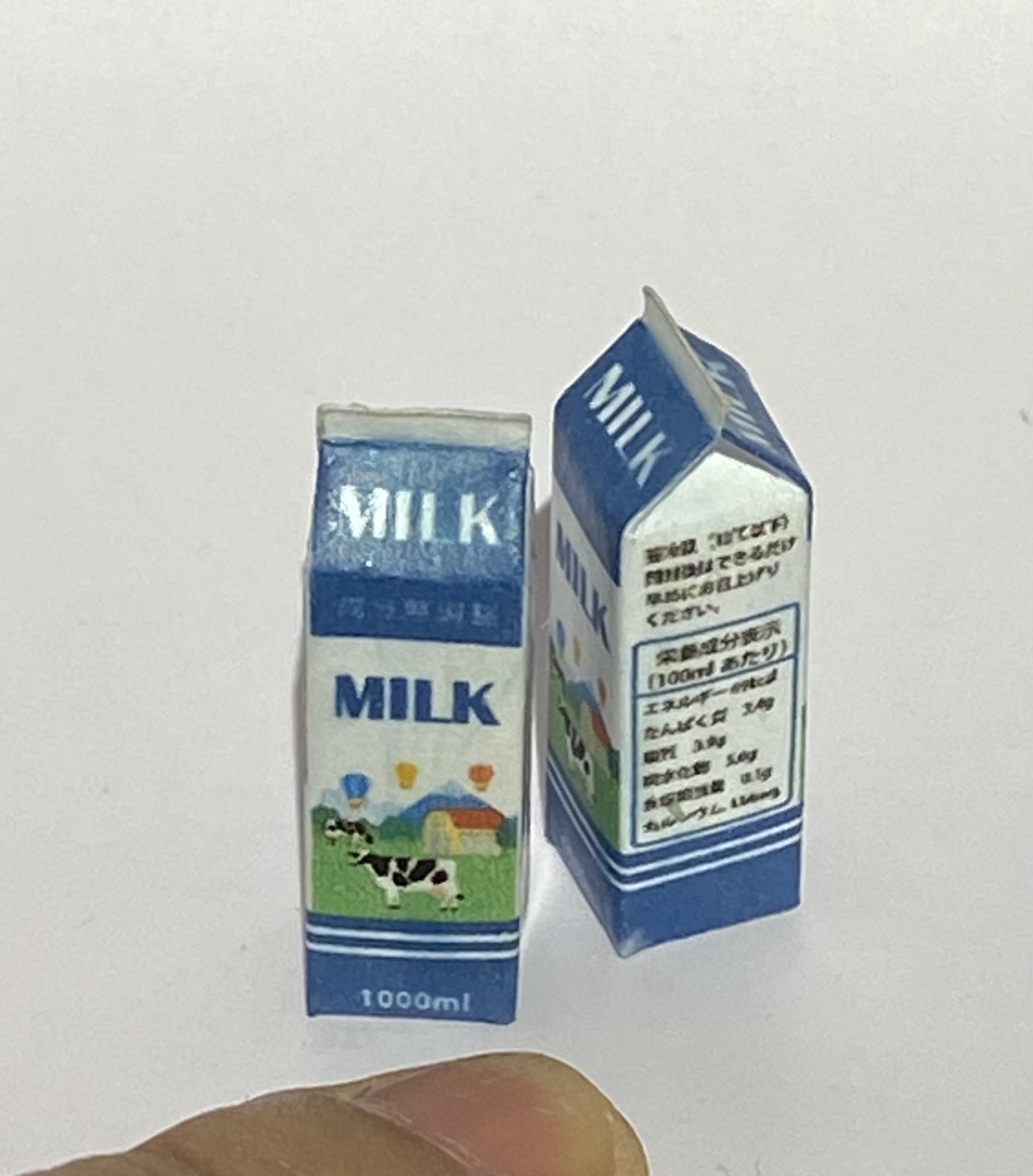 ミニチュア牛乳パック 約6cm