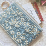 アンティークなインド刺繍リボンとヌビのポーチ