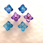 紫陽花の一粒ピアス