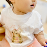 【お誕生Tシャツ・名入れ・ご年齢orナンバー】かわいい動物　豹　秋　プレゼント　記念撮影に！ピンク