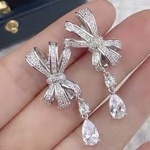 シルバー ビジューピアス キラキラ 結婚式 お呼ばれ インスタ映え パーティー 樹脂イヤリングに変更可◎
